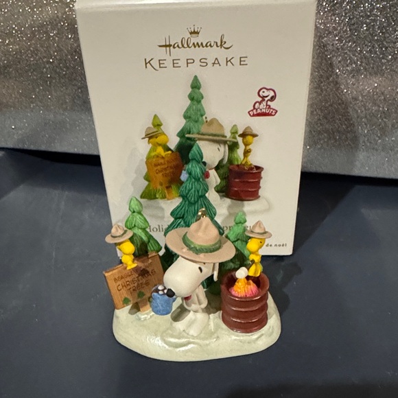 Hallmark Other - Hallmark Keepsake Holiday En-tree-preneurs Ornament Peanuts